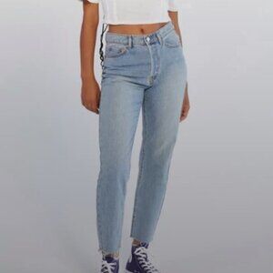Bdg Urban Outfitters Size 25W High Waist Axyl Medium Wash Raw Hem‎ Jeans